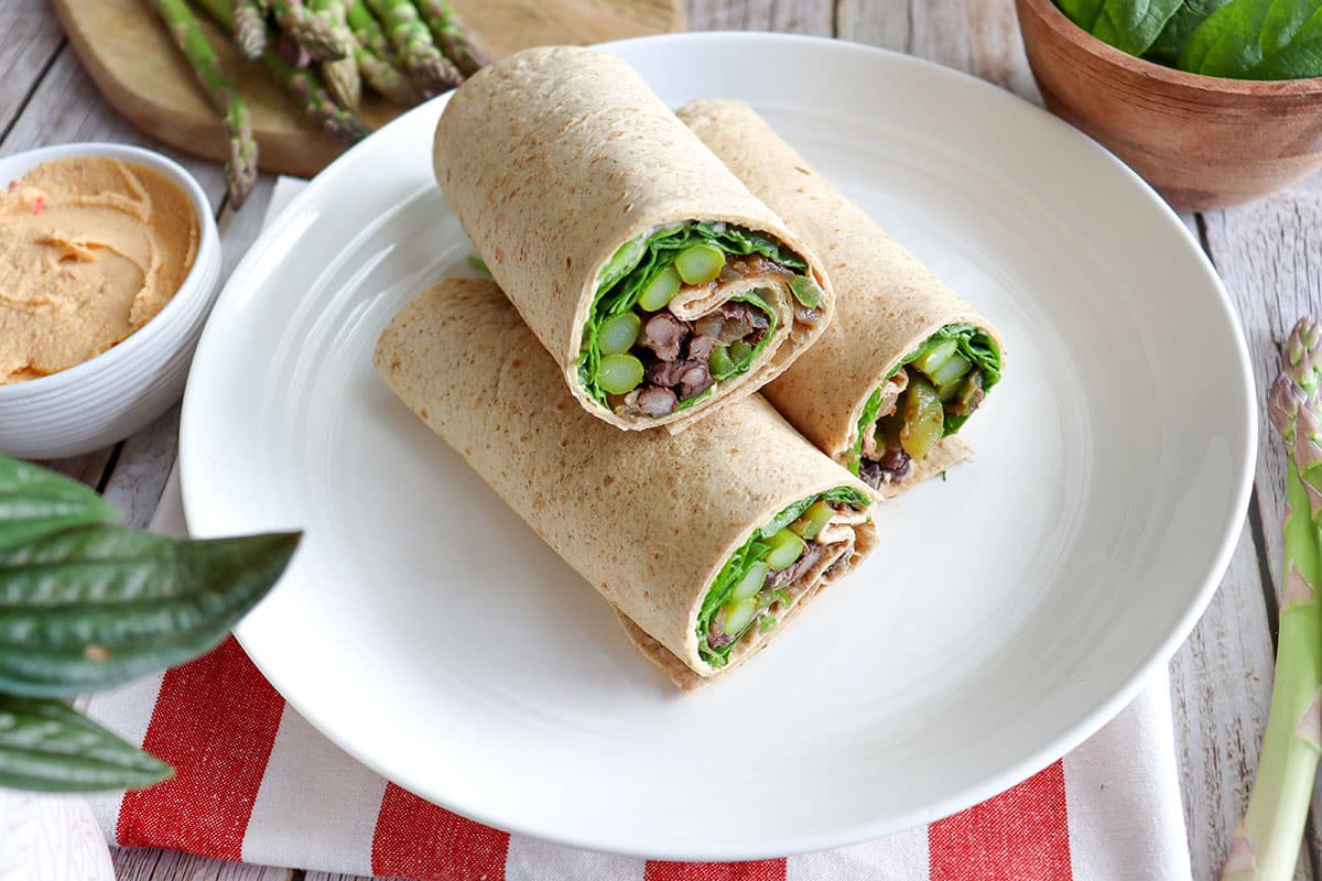 Salad Wraps With Beans and Greens