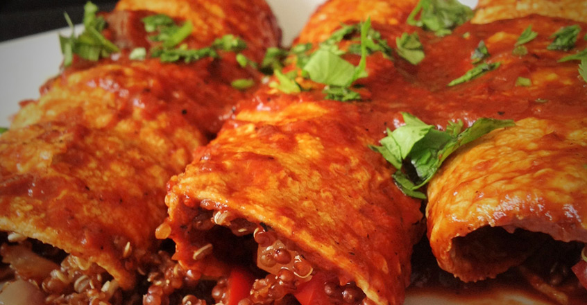 Enchiladas rojas de quinua roja