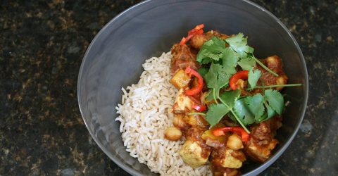 Curry fácil y rápido basado en plantas