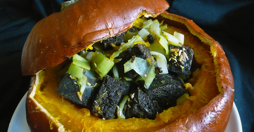 Pumpkin With Pumpernickel, Leek and Cranberry Stuffing Recipe