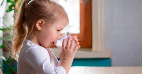 Smart Parent’s Guide to Why Kids Should Not Have Dairy Products
