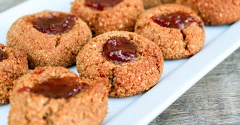 Galletas de almendra con huella de mermelada