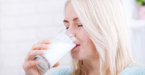 La industria láctea crea “crisis de calcio” para vender leche de vaca