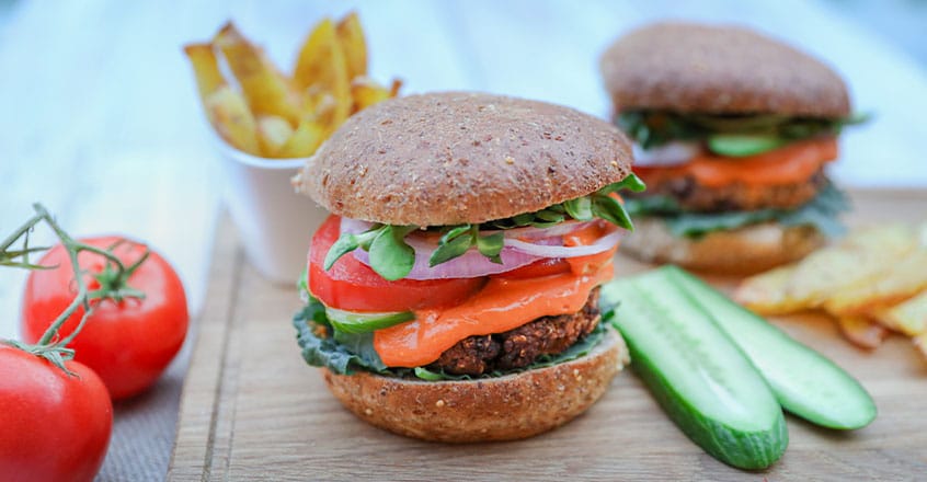 Hamburguesas de frijoles negros y quinua