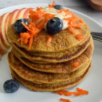 Carrot Cake Oatmeal Pancakes-1