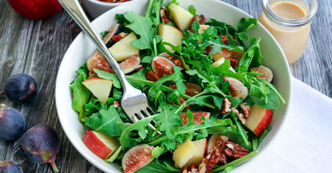 Ensalada de arúgula con manzana e higos