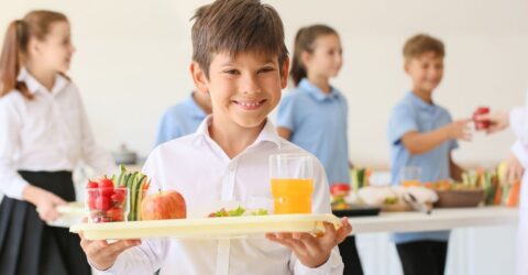 Psicóloga escolar utiliza la nutrición para mejorar el aprendizaje
