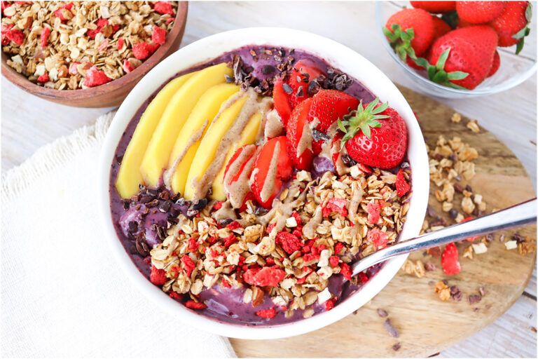 Açai Berry Smoothie Bowl - Center for Nutrition Studies