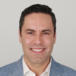 Gabe Canales